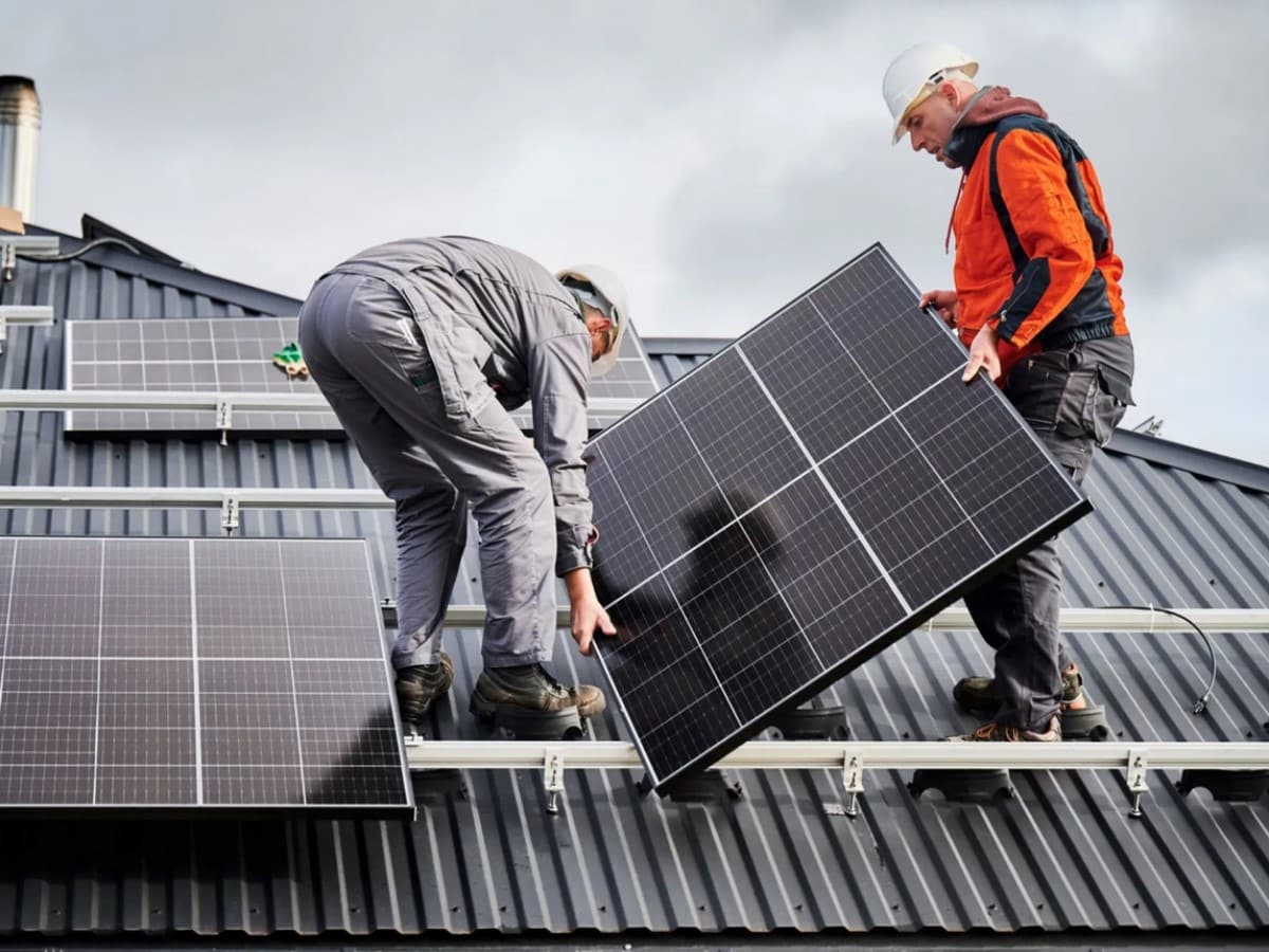 Painel Solar - Técnicos De Instalação